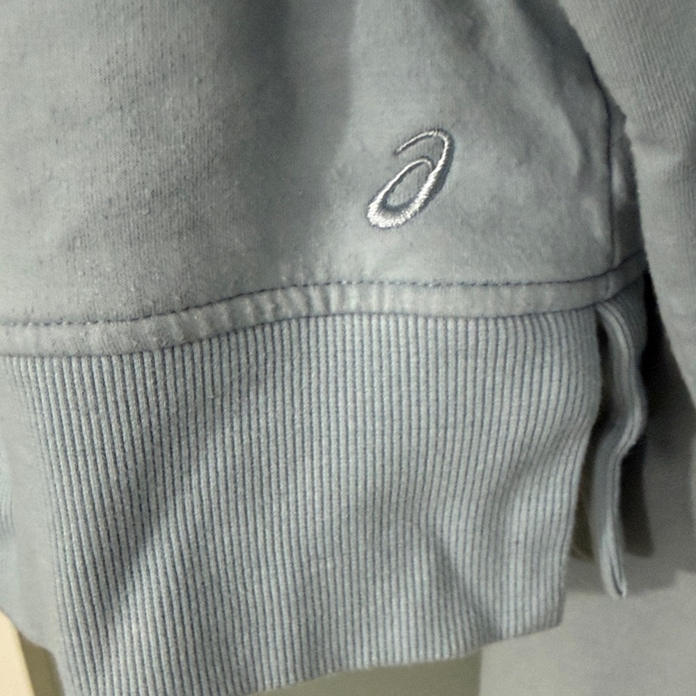 Asics Sky Blue Sweatshirt and Pants - Picture 3 of 9